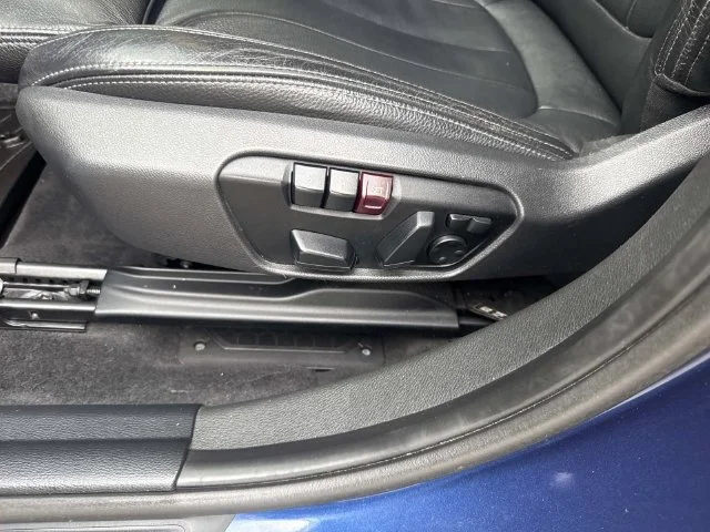 Used 2018 Blue BMW xDrive28i image 20