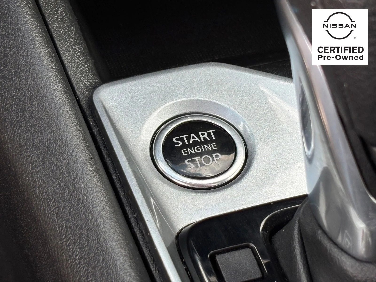 Used 2025 Gun Metallic Nissan 2.5 SV image 21