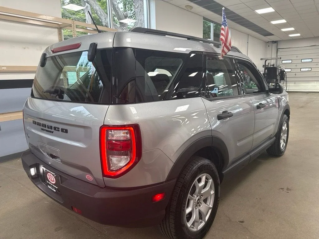 Used 2021 Silver Ford Base image 4