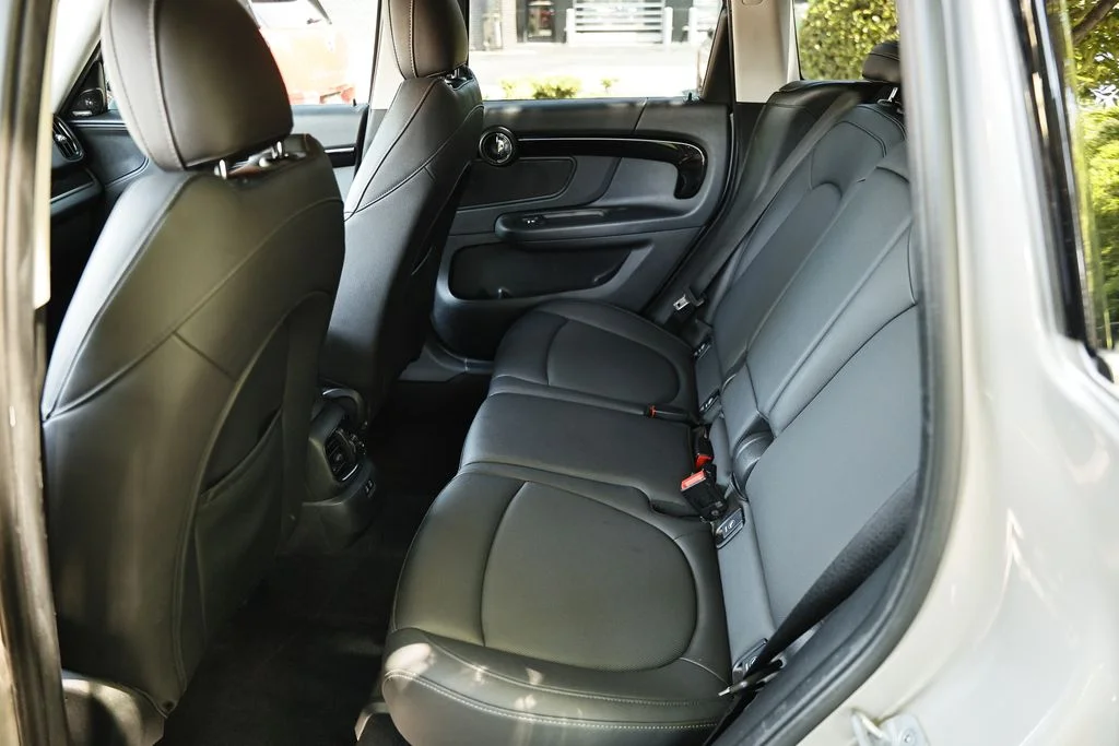 Used 2023 Rooftop Gray Metallic MINI Signature image 25