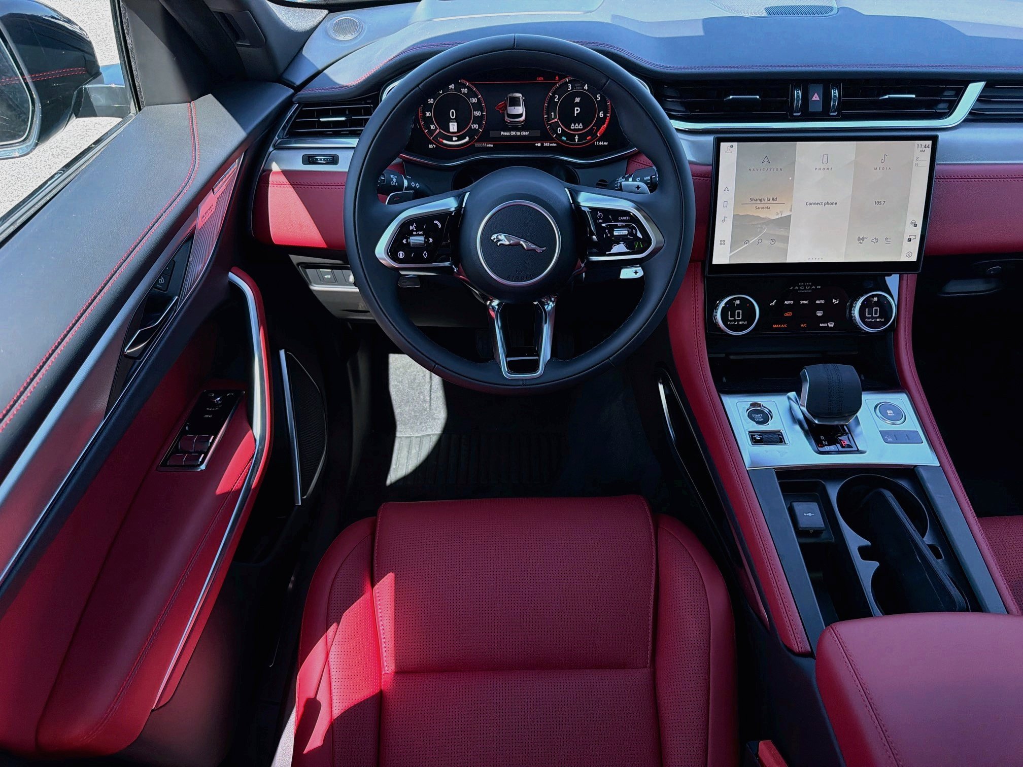 2026 Jaguar F-Pace R-Dynamic S - Photo 18
