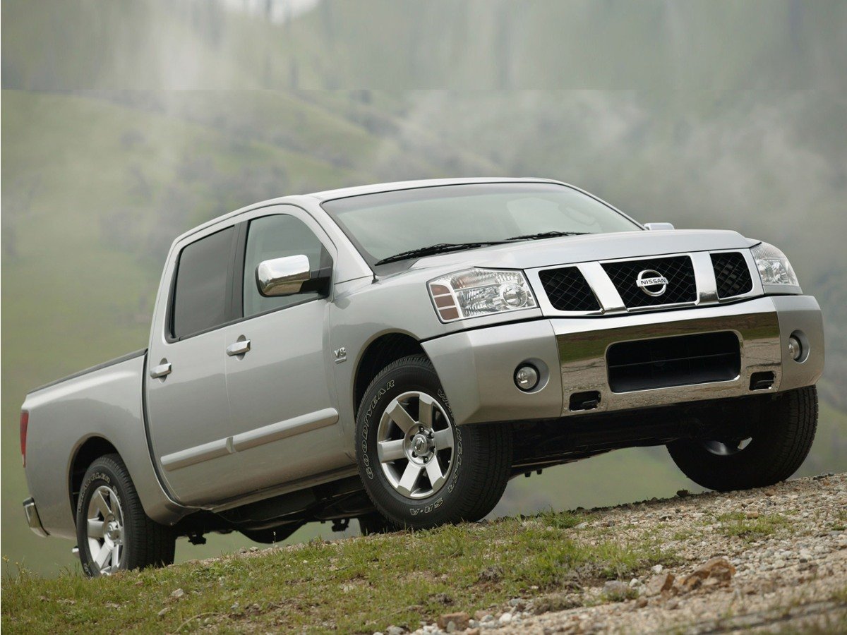 2005 Nissan Titan SE 4X2 Crew Cab's photo