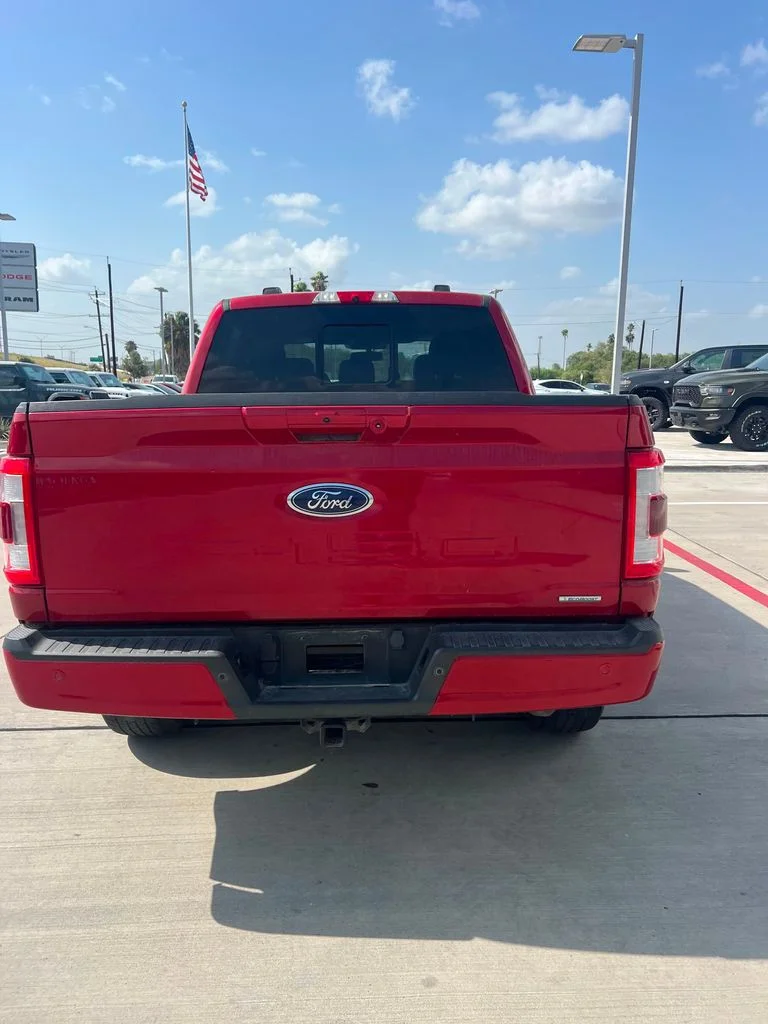 Used 2022 Red Ford Lariat image 3