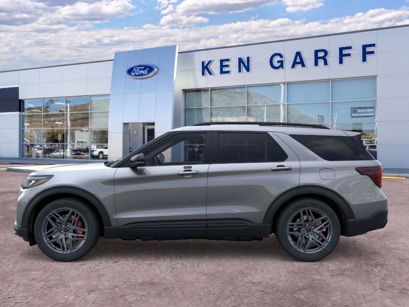 New 2026 Carbonized Gray Metallic Ford ST-Line image 3