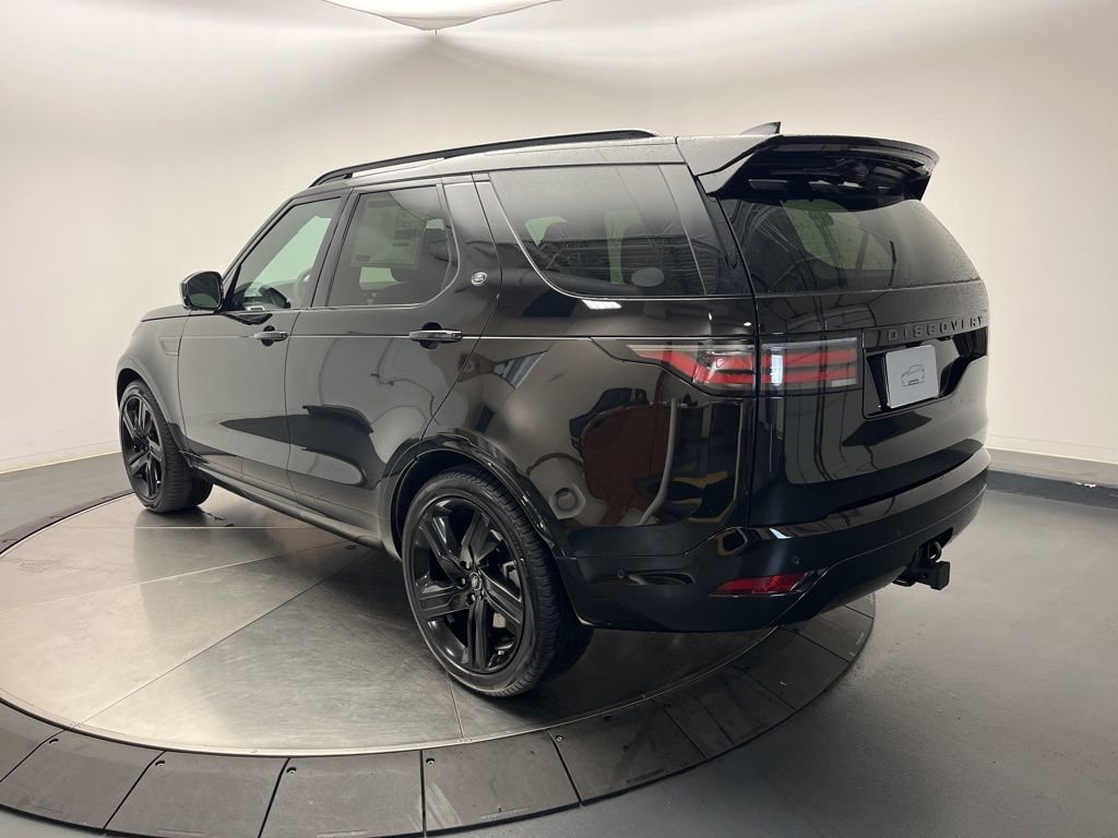 Certified Used 2025 Santorini Black Metallic Land Rover Dynamic SE image 3