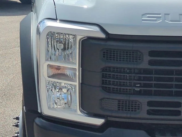 2025 Ford F-450 Super Duty Chassis Cab XL - Photo 10