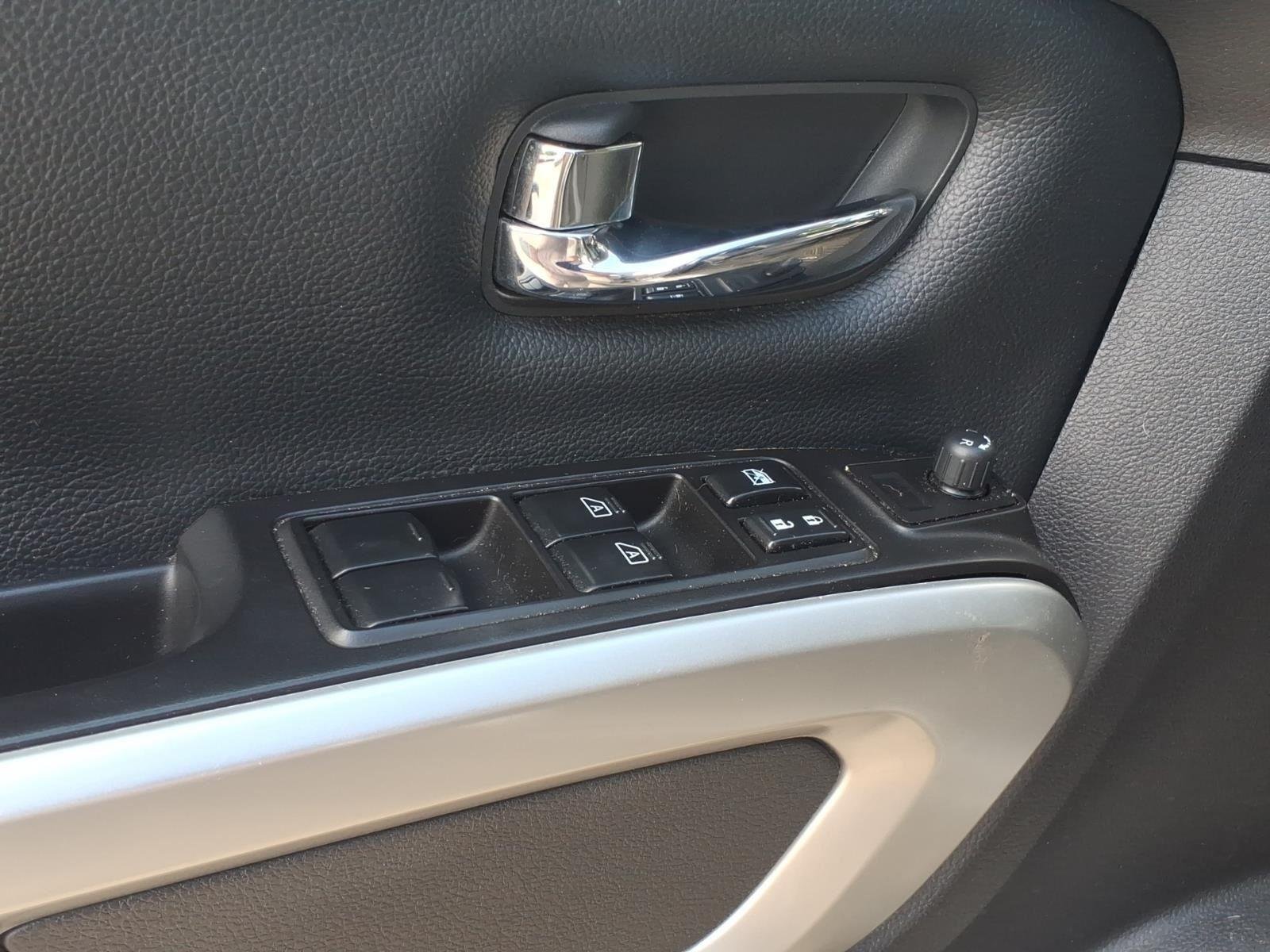 Used 2018 Brilliant Silver Nissan PRO-4X image 13