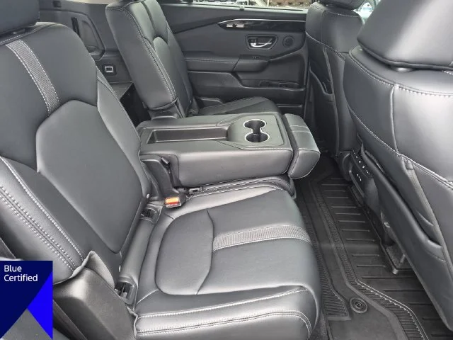 Used 2025  Honda EX-L image 32