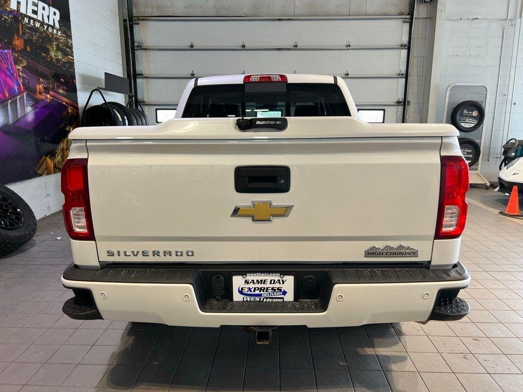 Used 2018 Pearl Chevrolet High Country image 8