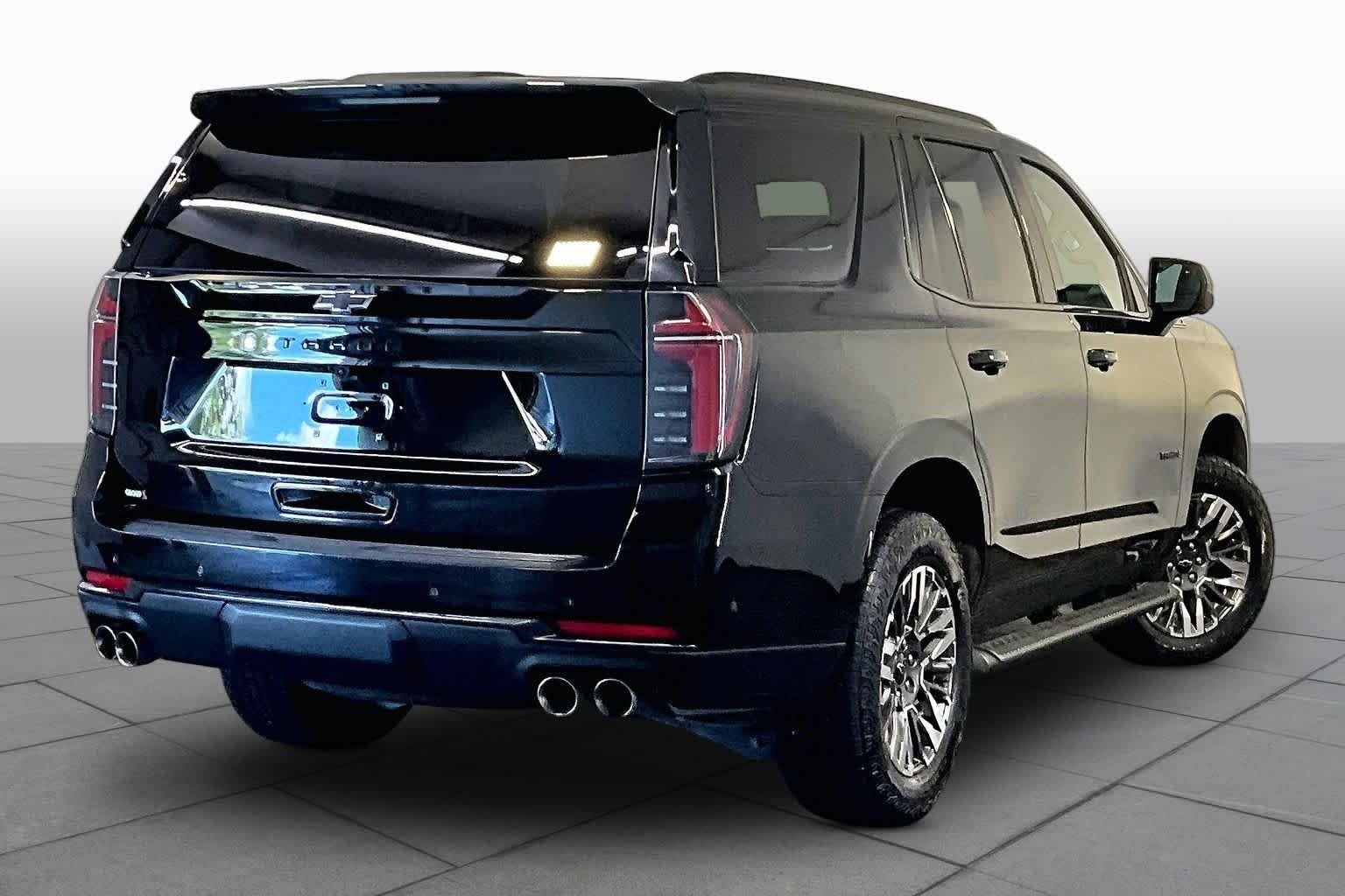 Used 2025 Black Chevrolet Z71 image 13
