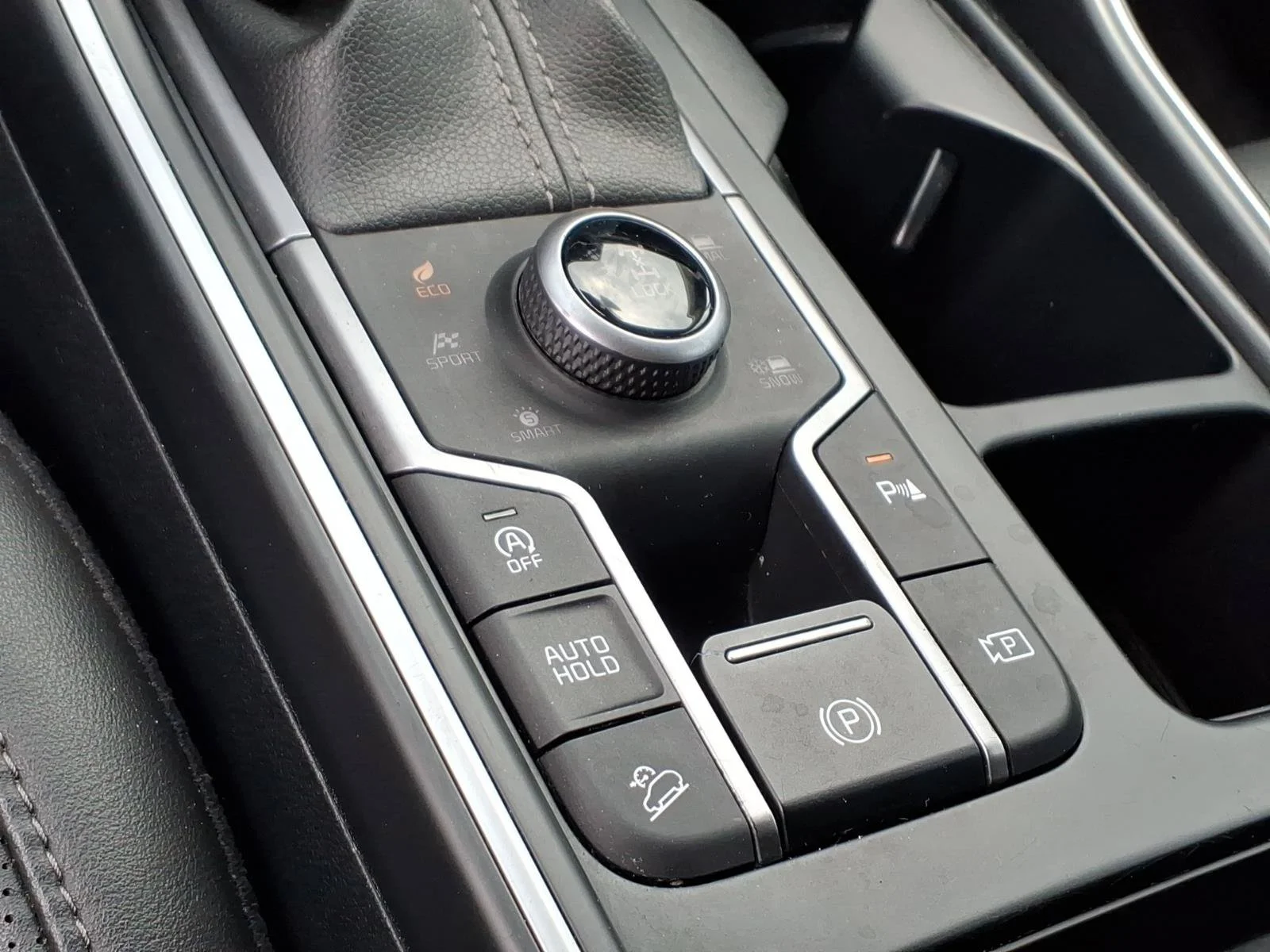 Used 2024 Ebony Black Kia S image 17
