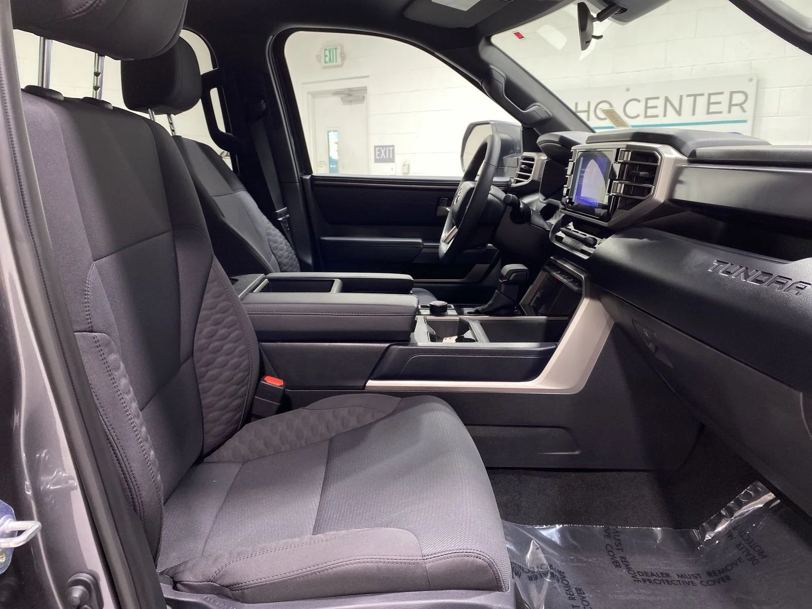 2025 Toyota Tundra SR5 - Photo 23