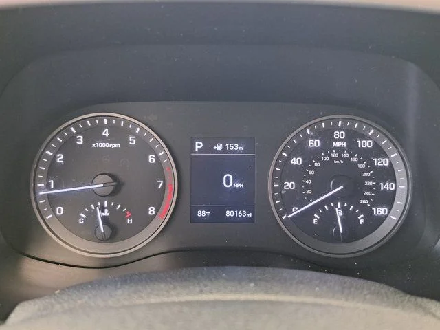 Used 2019 White Hyundai Value image 9