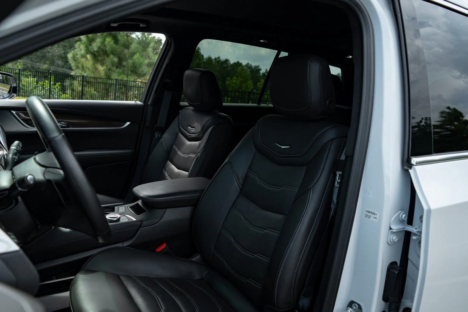 Used 2024 White Cadillac Premium Luxury image 15
