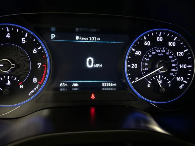 Used 2022 Black Hyundai SEL image 10