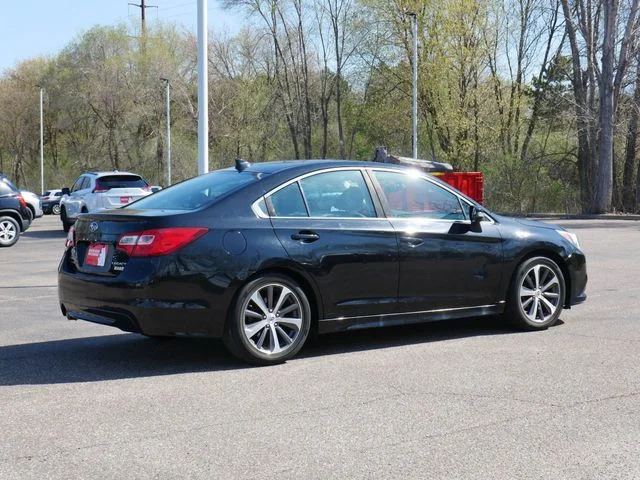 Used 2017 Crystal Black Silica Subaru 2.5i image 6