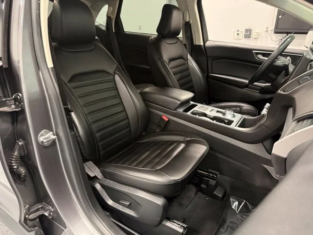 Used 2021 Gray Ford SEL image 34