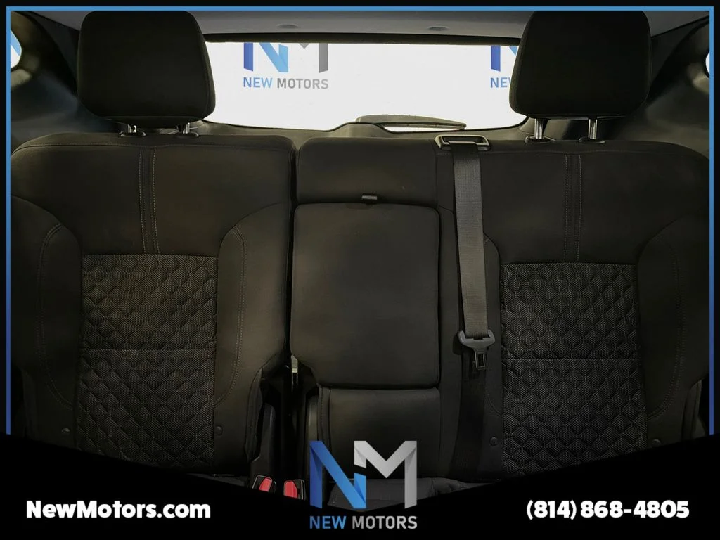 Used 2022 Blue Chevrolet LT image 13