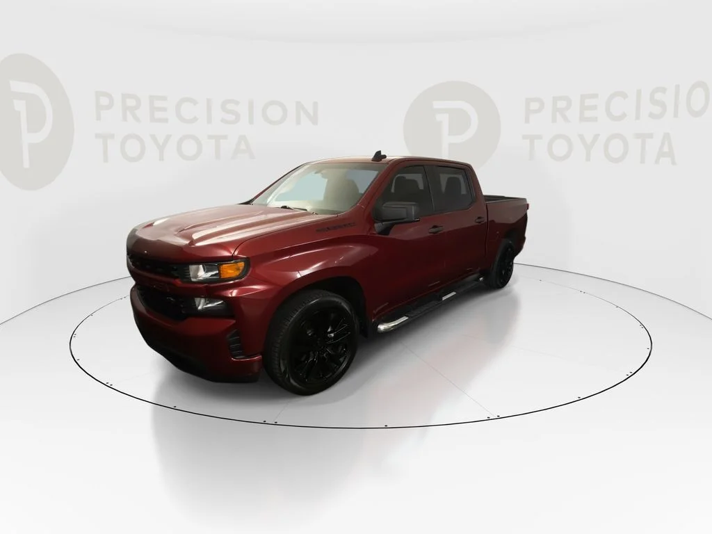 Used 2019 Cajun Red Tintcoat Chevrolet Custom image 7