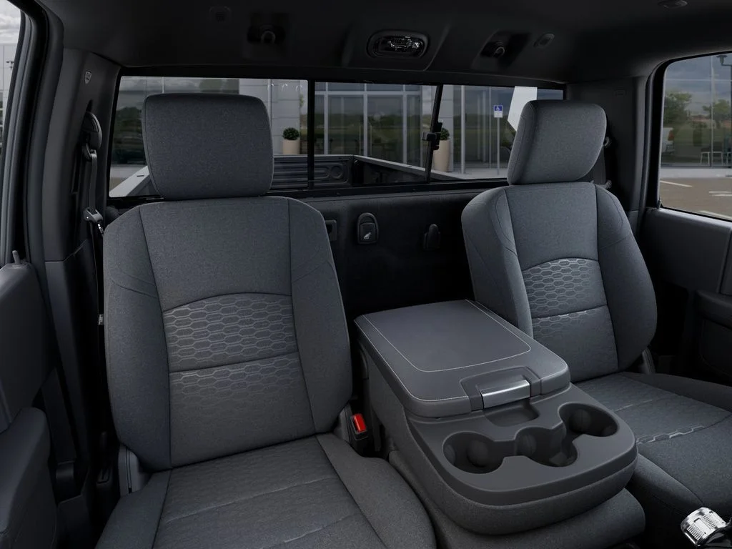 New 2026 Diamond Black Crystal Pearl-Coat Exterior Paint RAM Tradesman image 16