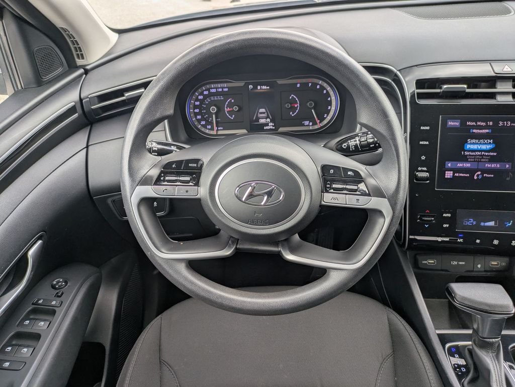 Used 2024 Gray Hyundai SEL image 25