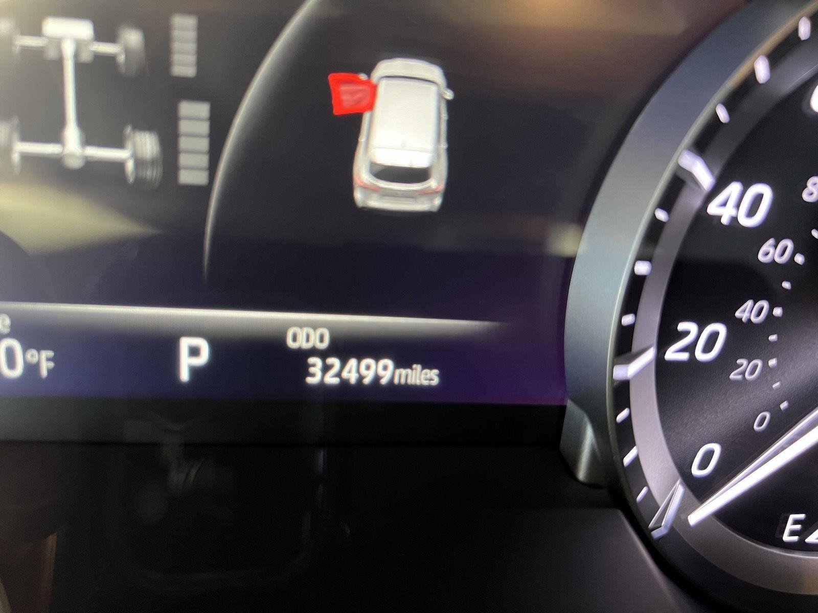 Used 2024 Wind Chill Pearl Toyota XSE image 18