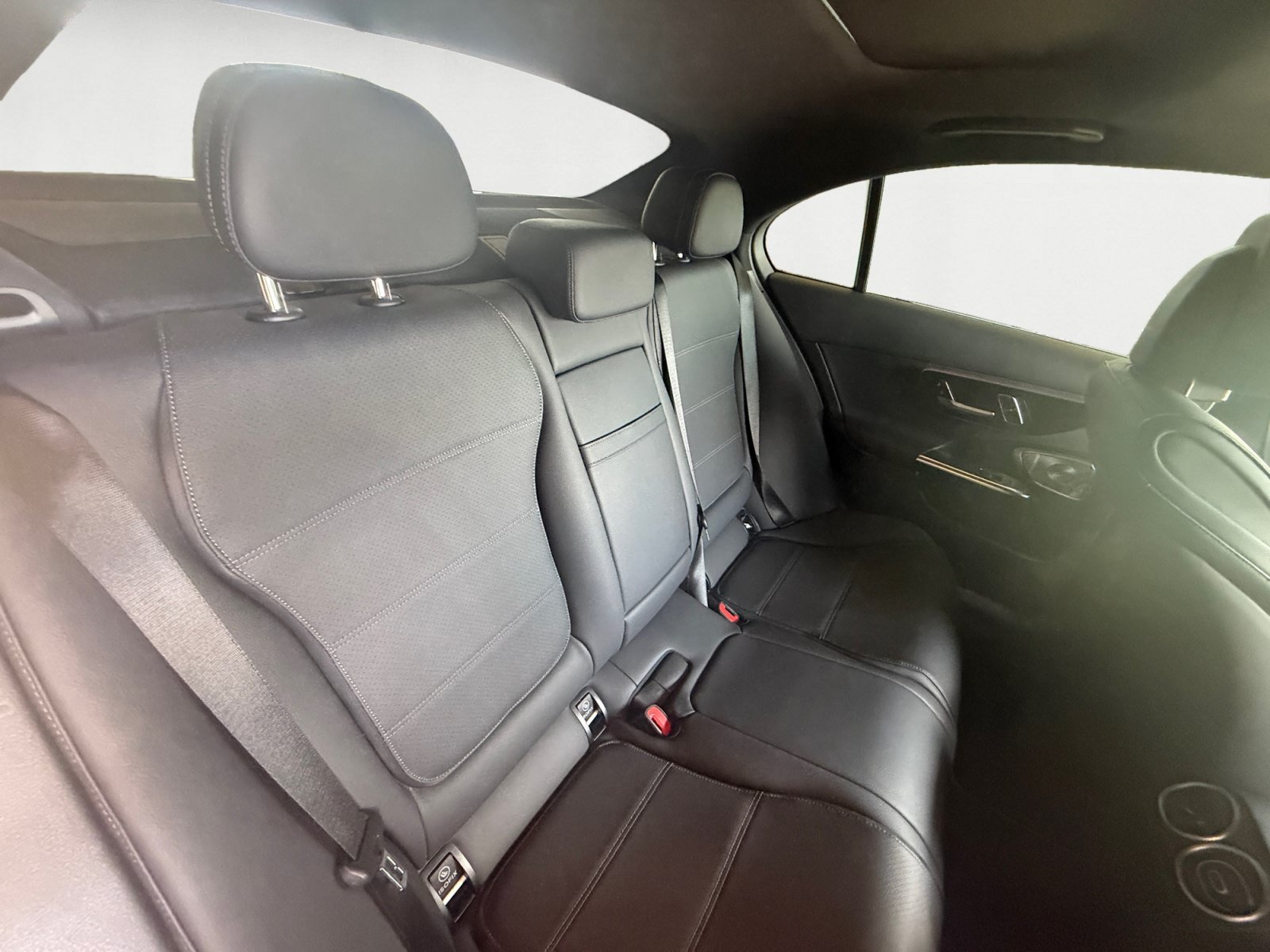 Certified Used 2024 Polar White Mercedes-Benz C 300 image 18