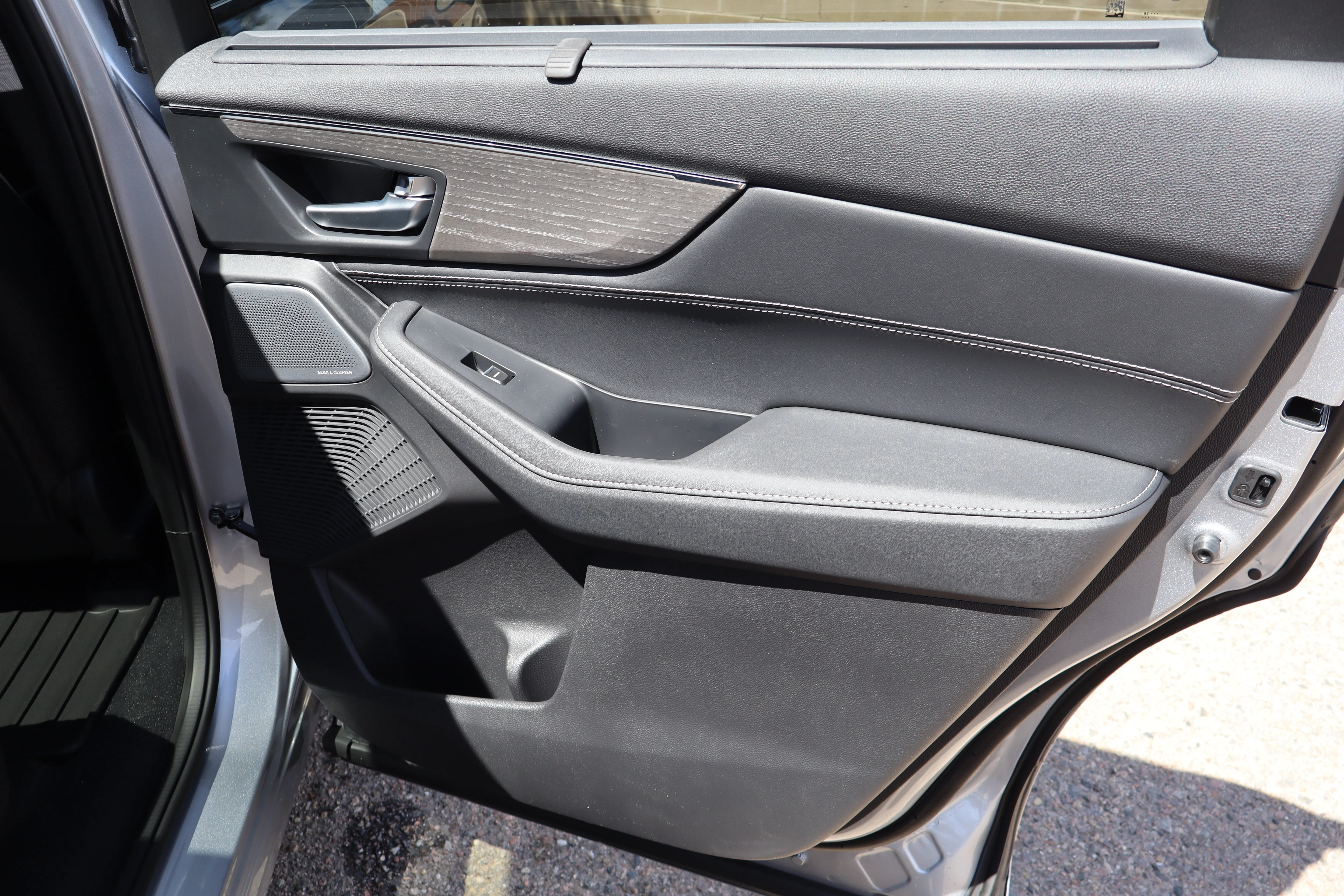 New 2026 Solar Silver Metallic Acura w/Advance Package image 31
