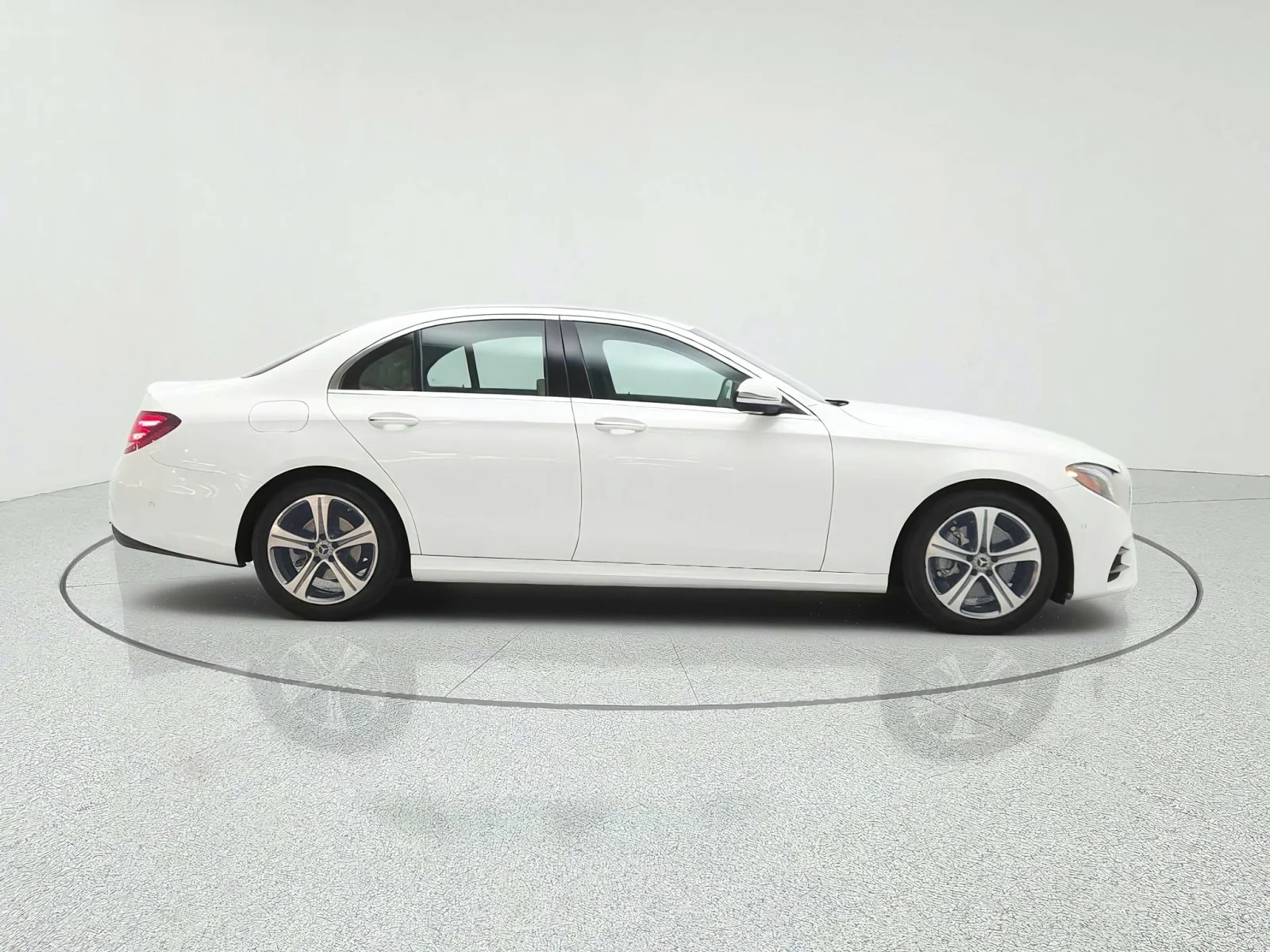 Used 2018 Polar White Mercedes-Benz E 300 RWD Sedan image 4