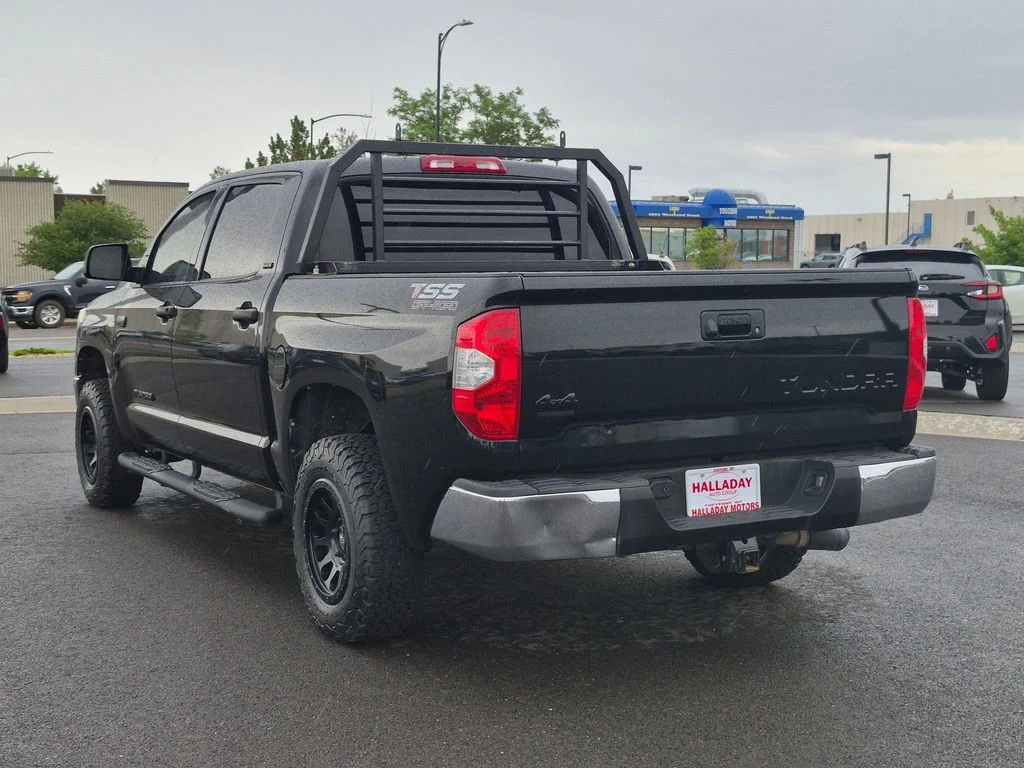 Used 2019 Midnight Black Metallic Toyota SR5 image 8