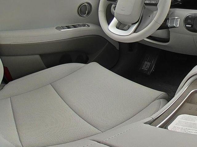New 2026 Black Hyundai SEL Premium 7P image 26