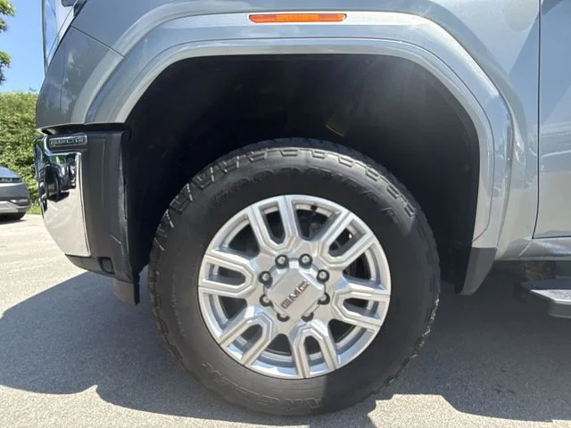 Used 2024 Silver GMC SLT image 10
