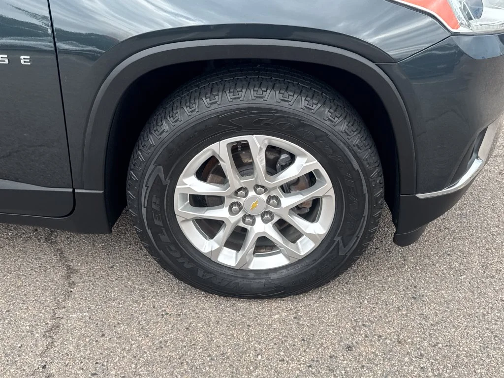 Used 2020 Gray Chevrolet 3LT image 44