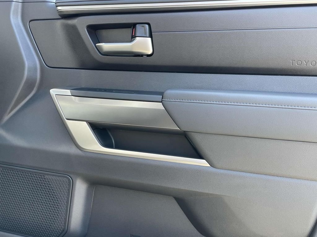 2025 Toyota Tundra SR5 - Photo 43