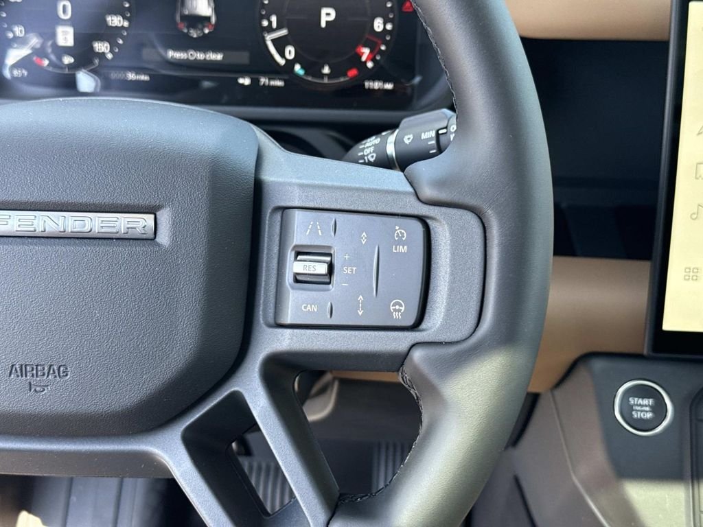New 2026 Fuji White Land Rover S image 6