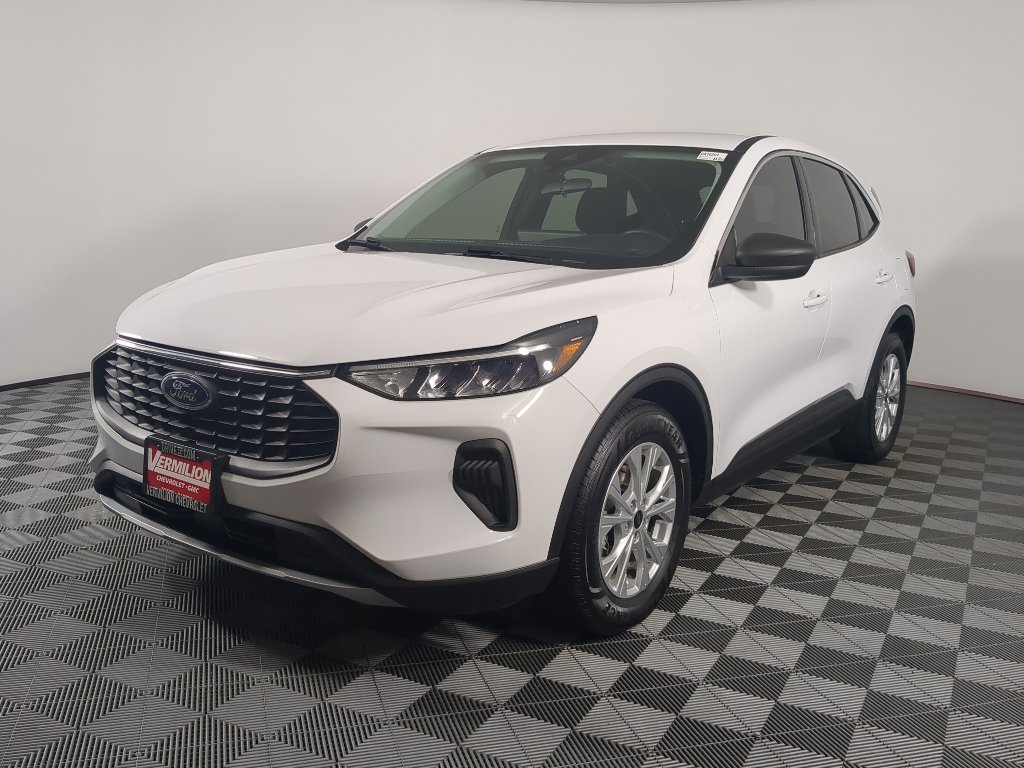 Used 2024 White Ford Active image 4