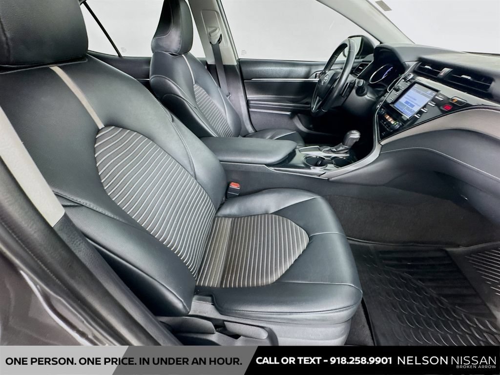 Used 2019  Toyota LE image 25