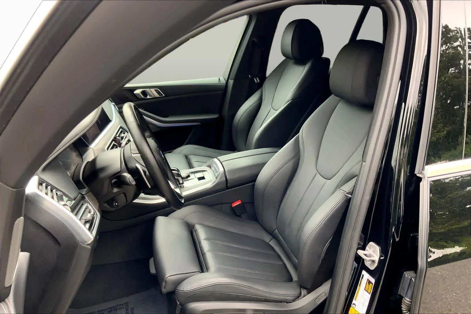 Certified Used 2019 Jet Black BMW xDrive40i image 18