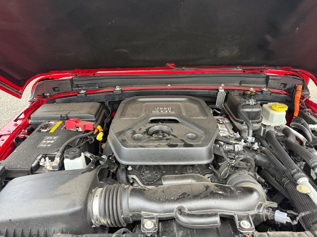 Used 2022 Red Jeep Unlimited Rubicon 4xe image 21