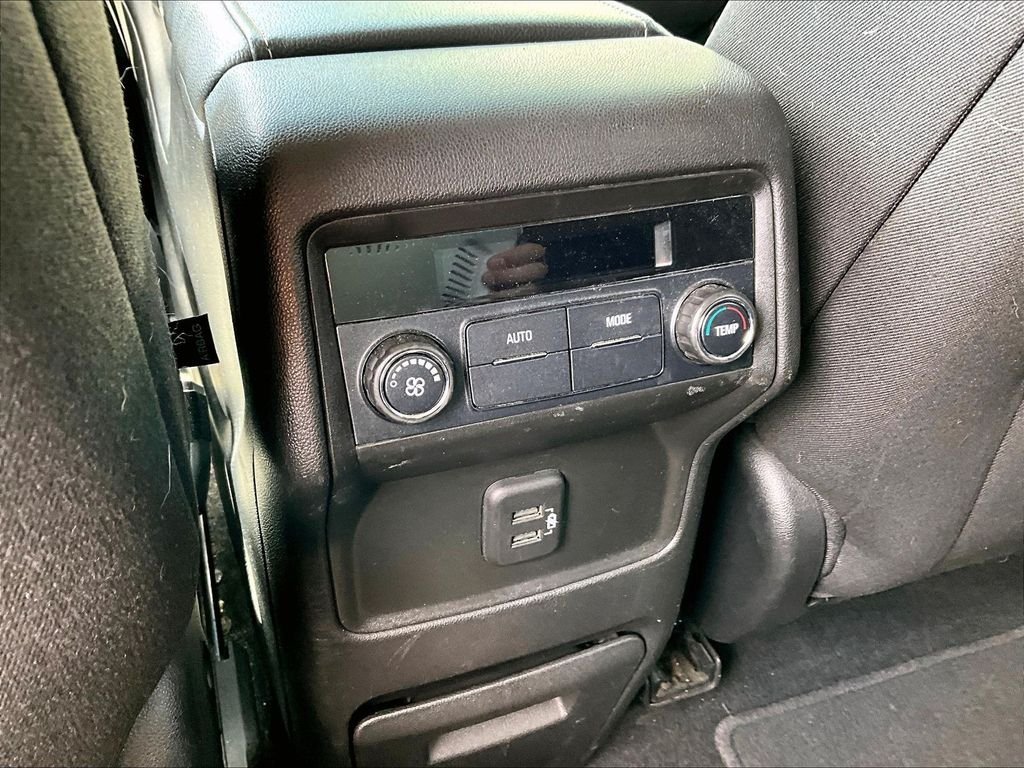 Used 2019 Summit White GMC SLE-2 image 28