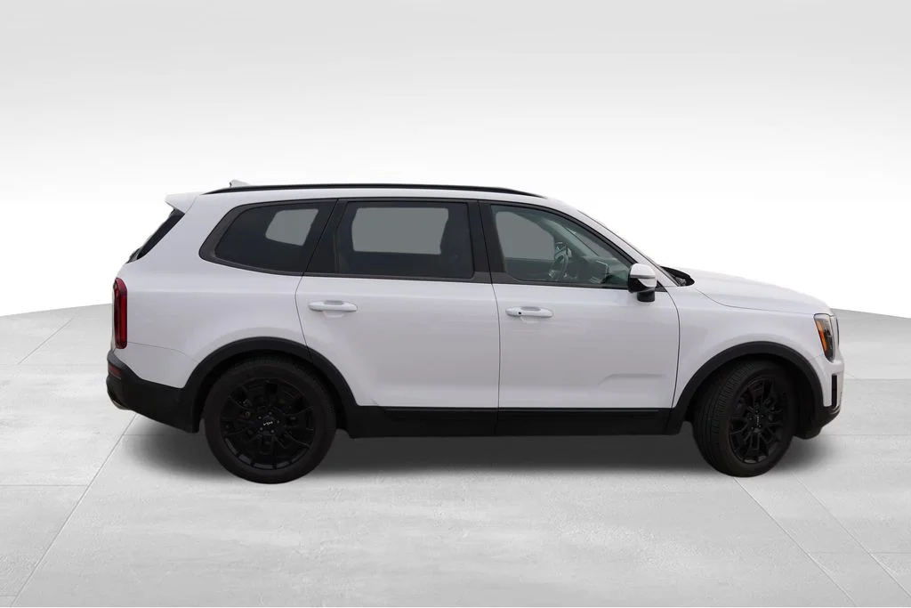 Used 2022 Glacial White Pearl Kia SX image 2
