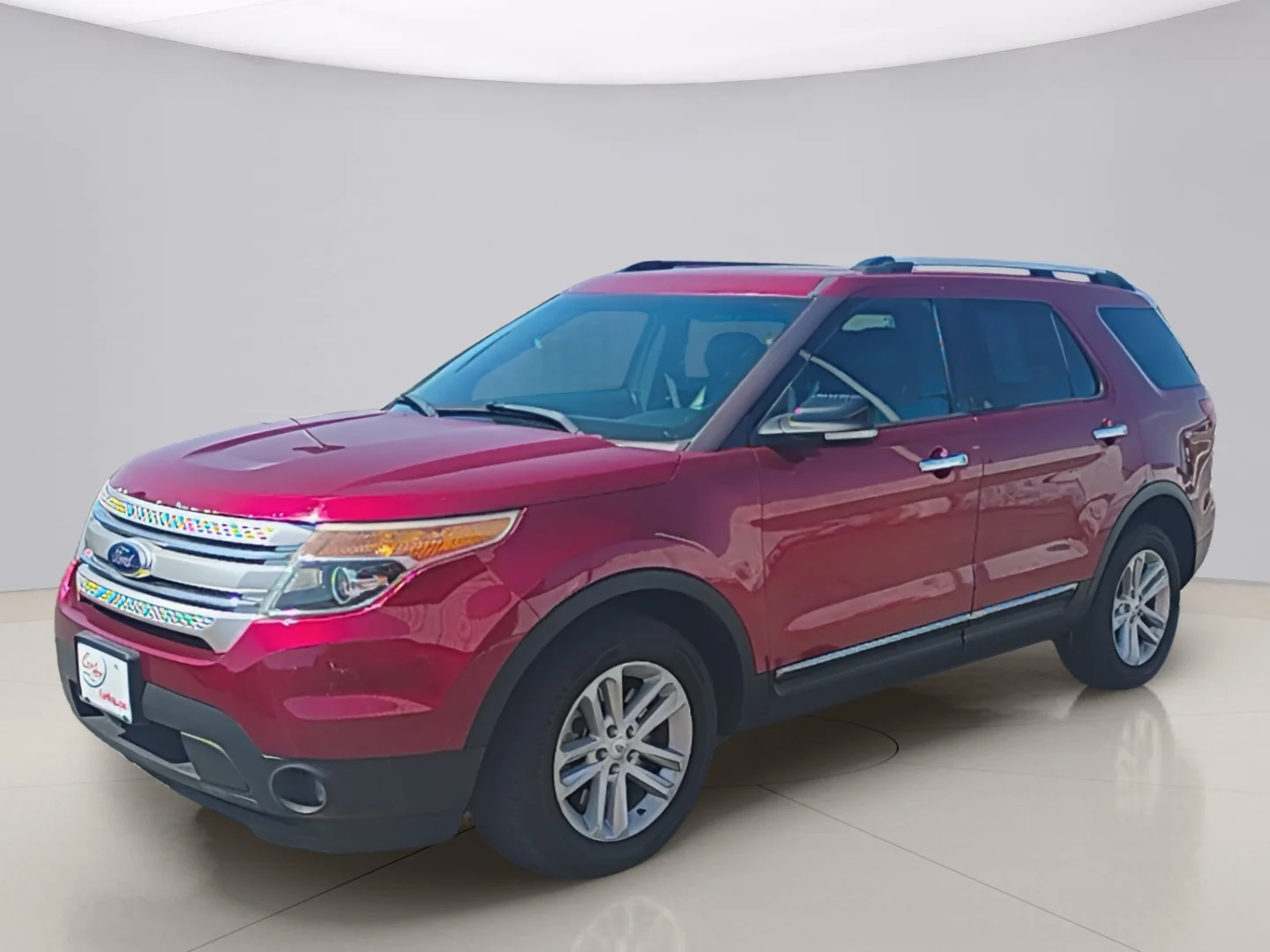 Used 2013 Red Ford XLT image 1