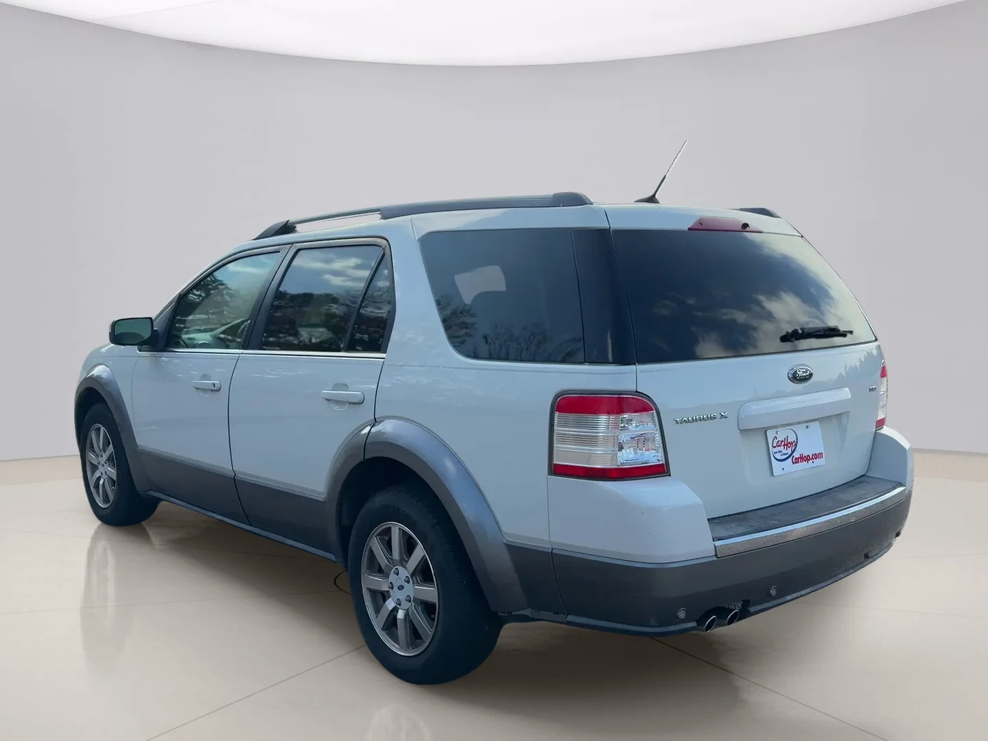 Used 2009 White Ford SEL image 3