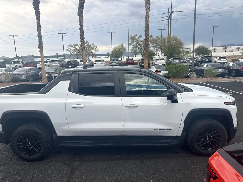 Used 2024 White Chevrolet Work Truck image 7