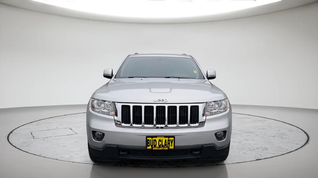 Used 2011 Silver Jeep Laredo image 2