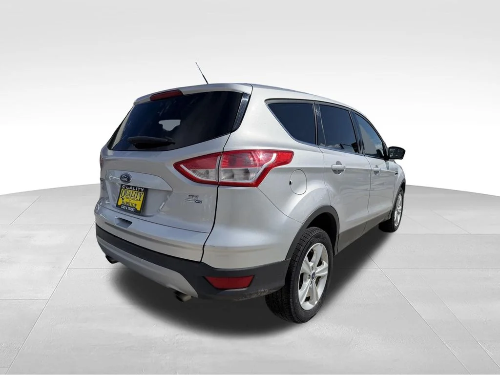 Used 2016 Silver Ford SE image 5