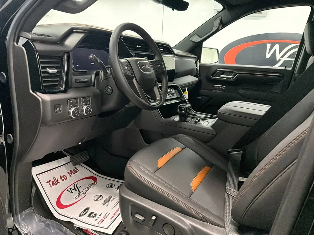 New 2026 Onyx Black GMC AT4 image 9
