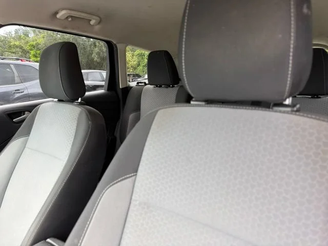 Used 2019 Sea Green Ford SE image 6