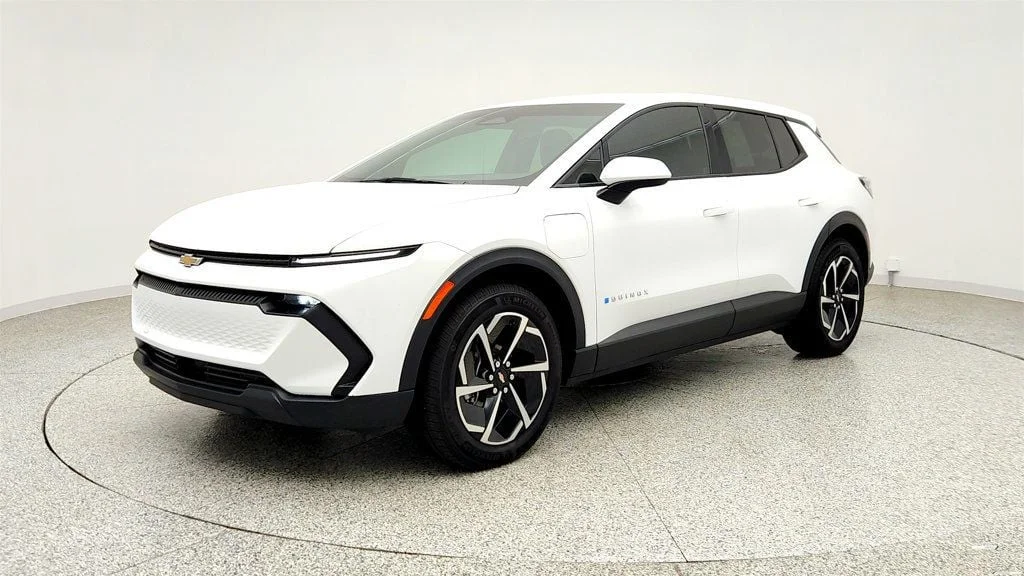 2025 Chevrolet Equinox EV 2LT FWD's photo