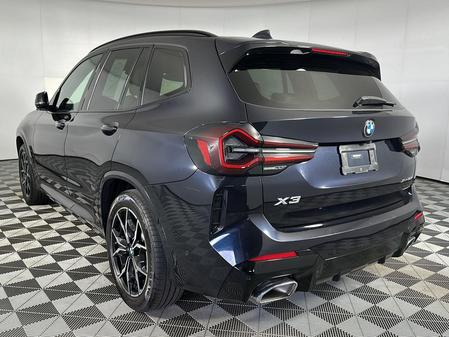 Certified Used 2023 Carbon Black Metallic BMW xDrive30i image 28